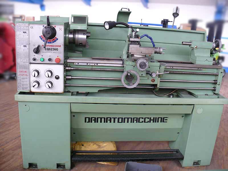 Tornio per metalli Usato modello CQ6236G