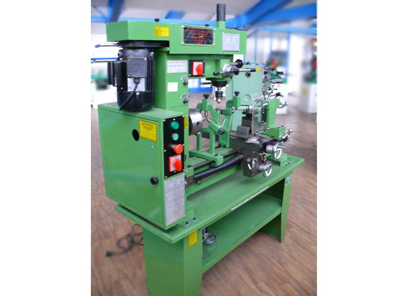Tornio fresa foratrice per metalli Usato modello MASTER 800 3.L
