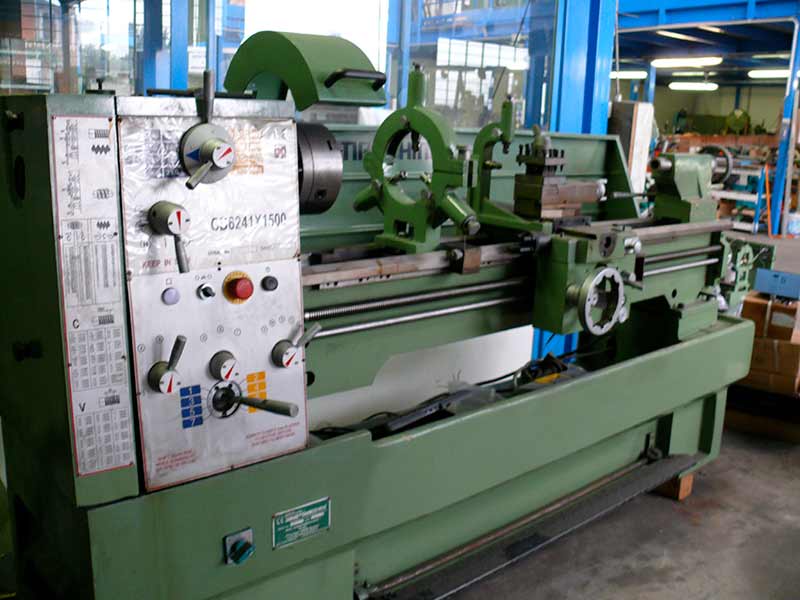 Tornio usato di tipo professionale modello Titanius 1500 di Damatomacchine